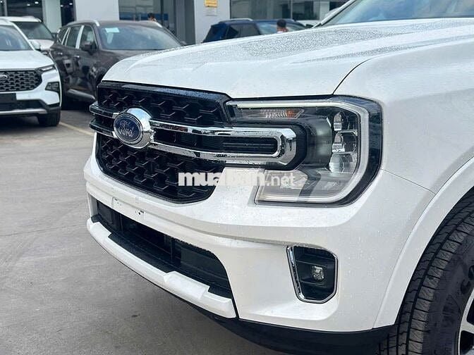 Ford Everest Ambiente 2025 Trắng