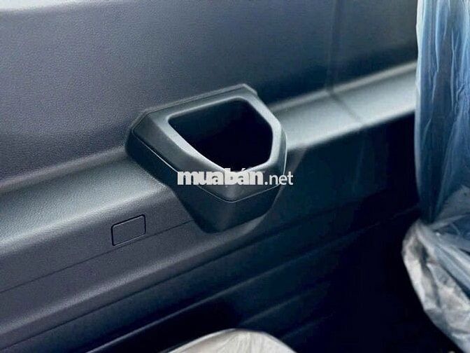 Ford Transit Trend 2025 Trắng 16 chỗ