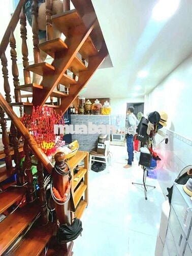Nhà 1 lầu 42m2 phạm hữu lầu quận 7