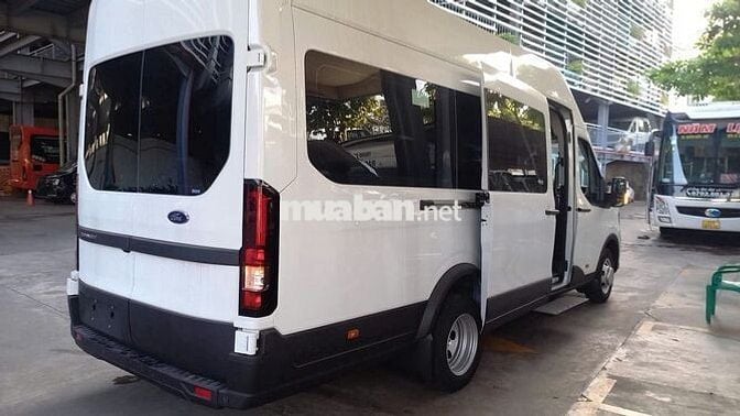 Ford Transit Premium 18 chỗ 2025 Trắng