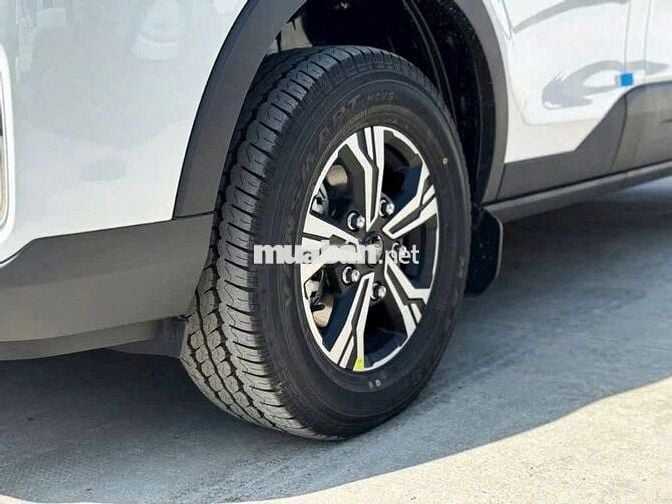 Ford Transit Trend 2025 Trắng 16 chỗ