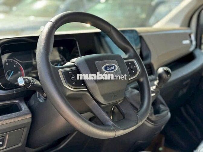 Ford Transit Trend 2025 Trắng 16 chỗ