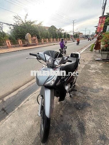 Honda Future 125 FI Đen bạc