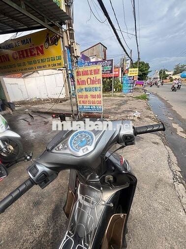 Honda Future 125 FI Đen bạc
