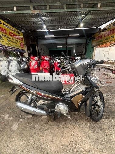 Honda Future 125 FI Đen bạc