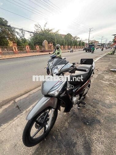 Honda Future 125 FI Đen bạc