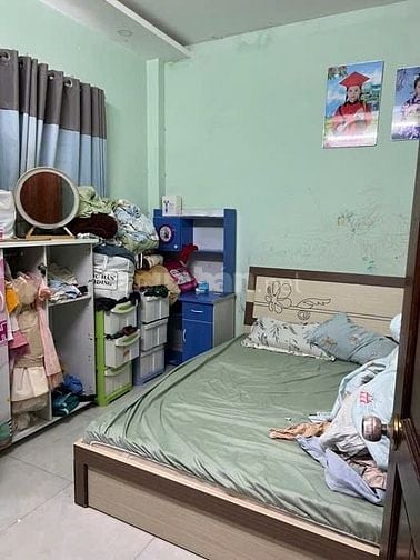 GẦN VÒNG XOAY PHẠM VĂN ĐỒNG - 46m2- 2 tầng - 4 tỷ