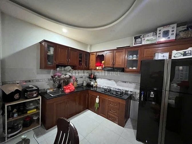 GẦN VÒNG XOAY PHẠM VĂN ĐỒNG - 46m2- 2 tầng - 4 tỷ