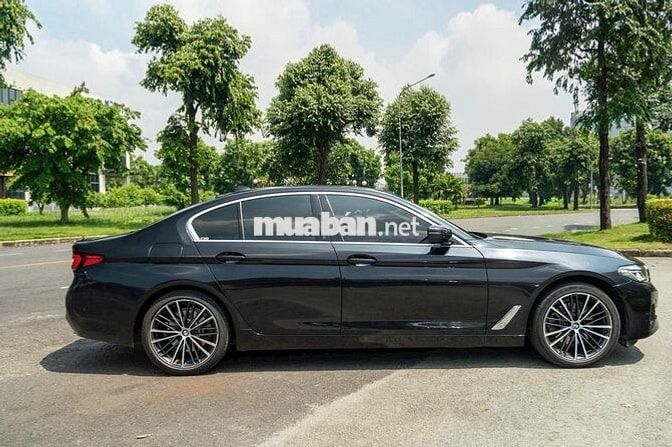 🔺BMW 520i LUXURY MODEL 2023 BIỂN HCM MỘT CHỦ