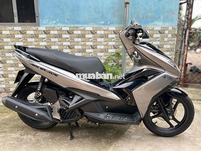 Honda Air Blade 125 cuối 2013 Xám lambor