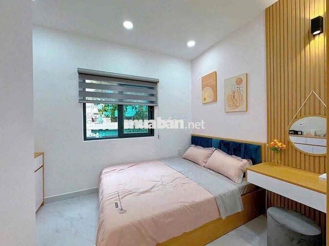Cho Thuê Nhà Nguyên Căn Full Nội thất 2PN 2WC Mới Xây Ngay Trung Tâm