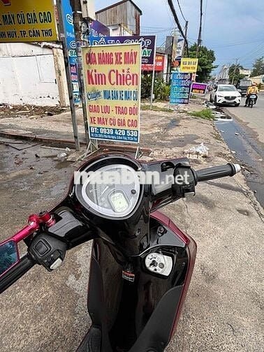 Yamaha Janus 2024 màu Đỏ