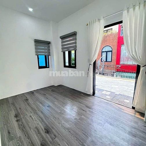 Bán Gấp Nhà 2 Tầng Full Nội Thất , 2 Mặt Kiệt ÔTÔ - Kiệt Cù Chính Lan.