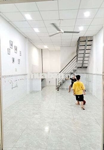 CHÍNH CHỦ CHO THUÊ NHÀ NGUYÊN CĂN MỚI, ĐẸP - TRUNG TÂM QUẬN BÌNH TÂN.