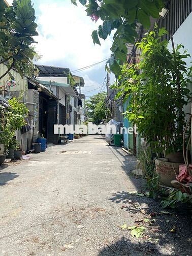 cho thuê phòng lớn hẻm xe hơi 34 m 2 , xe để ngoài