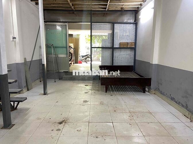 cho thuê phòng lớn hẻm xe hơi 34 m 2 , xe để ngoài