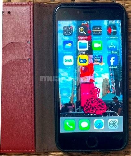 iP7 128GB đen Nhật Bản + vân tay + pin 93% = 950.000$