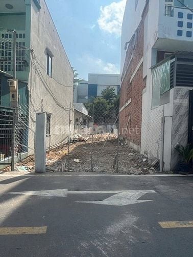 Bán đất tại Phạm Thị Ba, Phường Phú Thuận Q7. Dt 4x13 + 4x18+ 4,37x16m