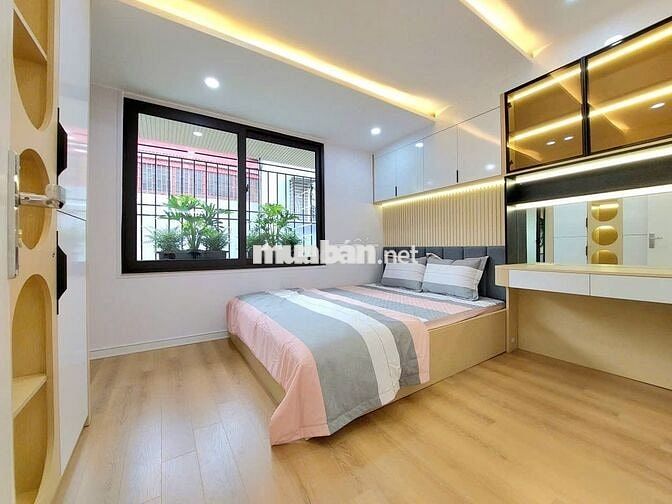 Chính chủ cần bán căn tập thể tầng 3 - Bách Khoa - 65m2 - chỉ hơn 3 tỷ
