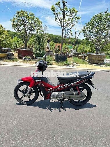 Yamaha Sirius Đỏ đen