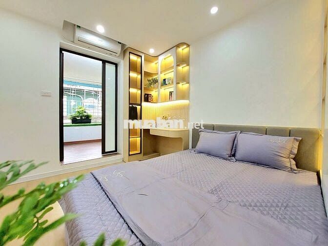 Em trai nhờ bán căn tập thể tầng 3 - Thanh Nhàn - 70m2 - hơn 2 tỷ