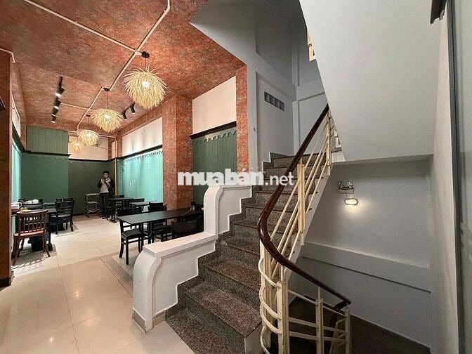 CHO THUÊ NGUYÊN SÀN 50m2 NGAY MẶT TIỀN CAO THẮNG - QUẬN 3 - WC RIÊNG