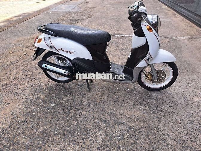 Yamaha Mio Classic Tự động Trắng Việt Nam