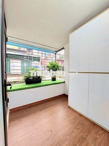 Em trai nhờ bán căn tập thể tầng 3 - Thanh Nhàn - 70m2 - hơn 2 tỷ