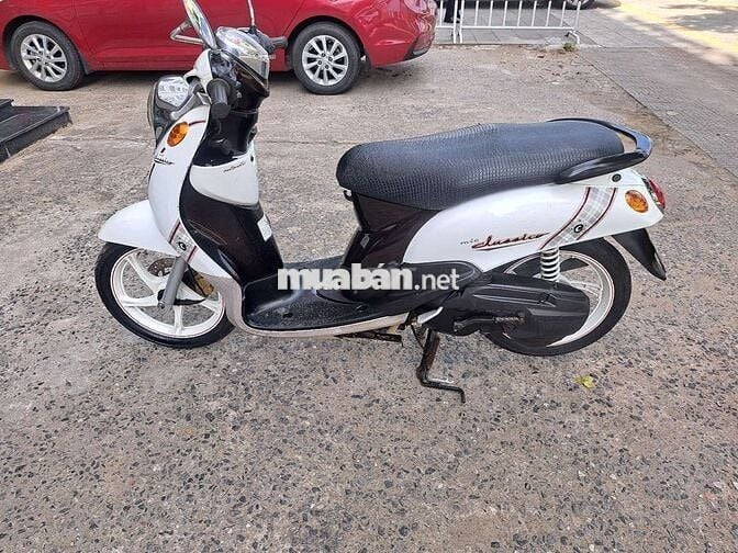 Yamaha Mio Classic Tự động Trắng Việt Nam