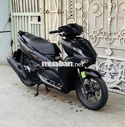 Honda Air Blade 125 4val 2024 Đen nhám