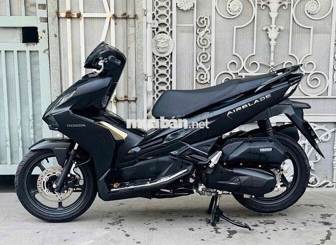 Honda Air Blade 125 4val 2024 Đen nhám