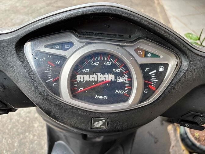 Honda Lead 110 2011 Bạc 33002 km
