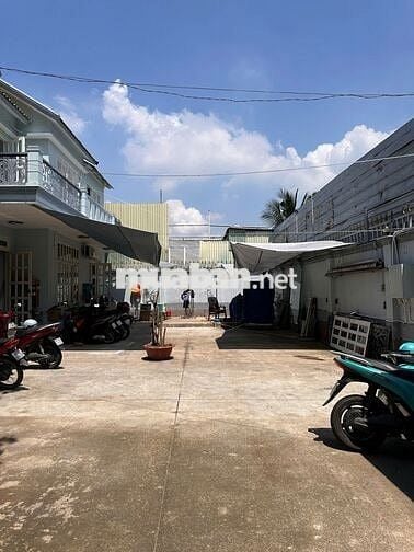 Cho thuê mặt bằng mặt tiền đường số 20 gần GIGAMALL