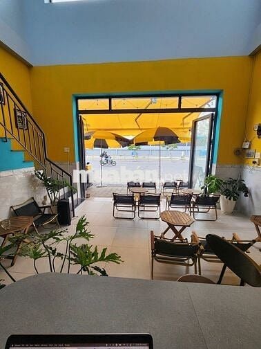 sang lại quán thích hợp kinh doanh cafe - ăn vặt .