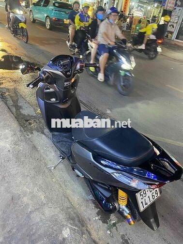 Honda Lead 4val 2022 Xám