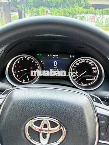 Toyota Camry 2.0Q 2022 Trắng 38.500 Km
