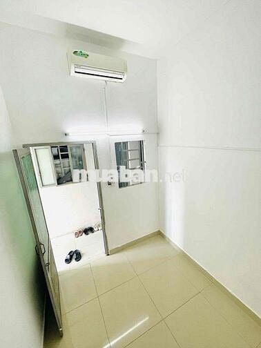 CHO THUÊ PHÒNG GÁC CỬA SỔ NỘI THẤT ĐẦY ĐỦ GẦN ĐẦM SEN ĐẠI HỌC VĂN HIẾN