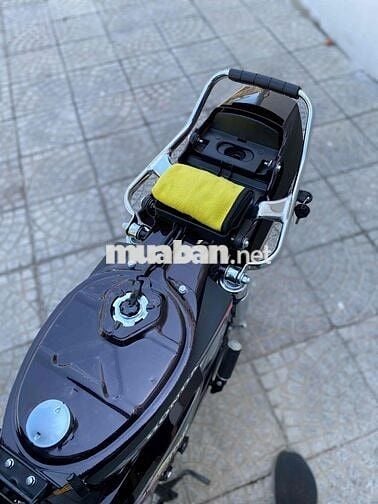 Honda Dream II Thái Lan Trắng Nâu