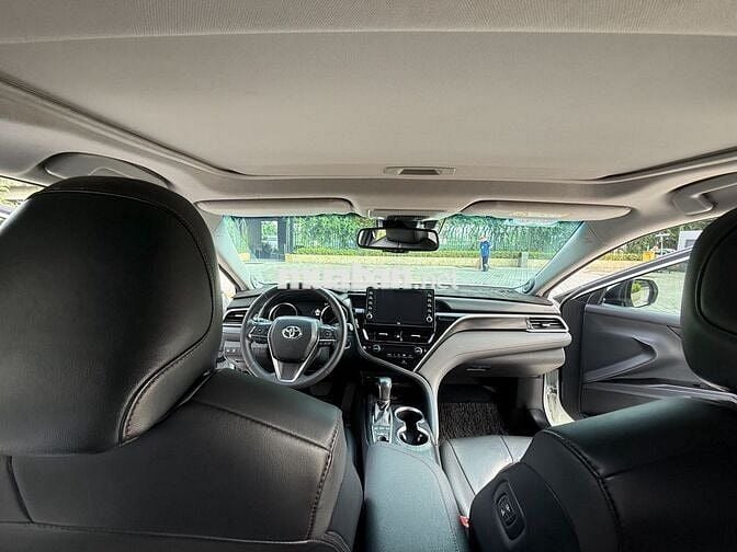 Toyota Camry 2.0Q 2022 Trắng 38.500 Km