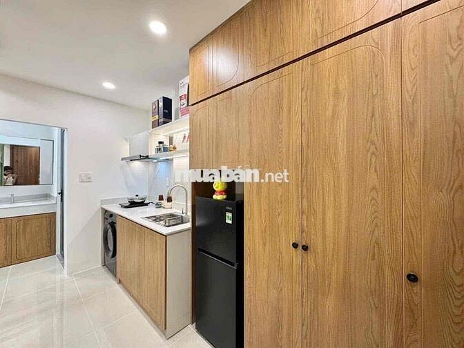 CHO THUÊ CĂN HỘ TÁCH BẾP THANG MÁY FULL NỘI THẤT GIẶT SẤY RIÊNG T6