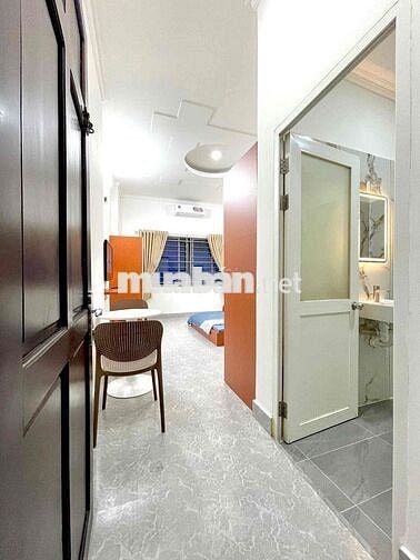 Cho Thuê Căn Hộ Cửa Sổ Lớn Máy Giặt Riêng Full Nội Thất Quận 1