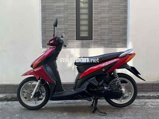 Honda Click 2011 màu Đỏ