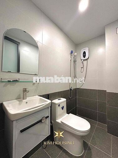 STUDIO BAN CÔNG CỬA SỔ FULL NỘI THẤT MỚI NGAY TRUNG TÂM QUẬN 10