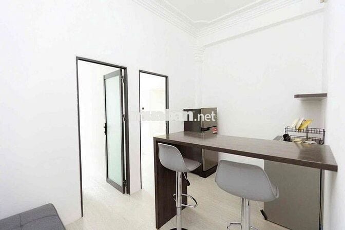 Cho thuê căn hộ 2pn1wc ban công full nt tách bếp gần ĐH Bách Khoa q10