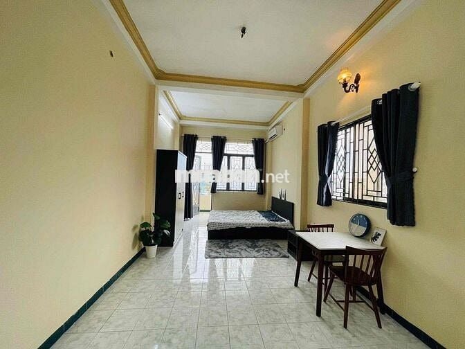 CĂN HỘ SIÊU RỘNG Full NT có máy giặt, ban công gần ĐH Y DƯỢC,