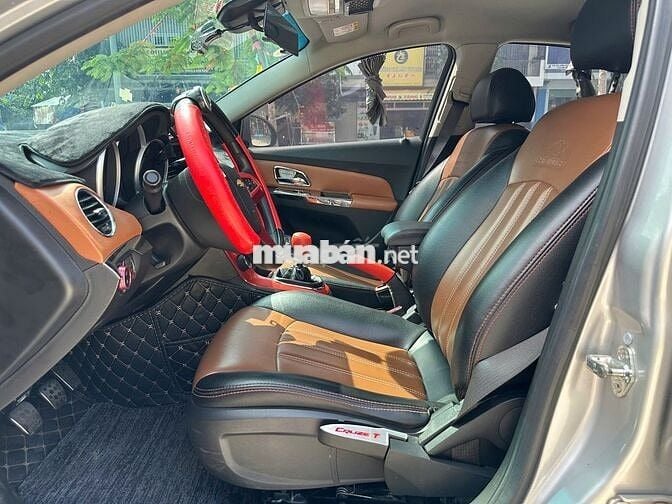 Chevrolet Cruze LT 1.6 MT 2016 Bạc Số sàn
