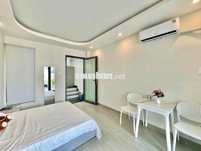 🏠 Cho Thuê Penthouse Ban Công Lớn - Tách Bếp - Ngay Phan Xích Long