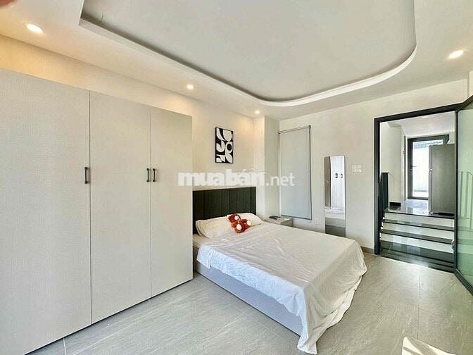 🏠 Cho Thuê Penthouse Ban Công Lớn - Tách Bếp - Ngay Phan Xích Long