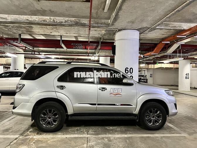 Toyota Fortuner 2014 Bạc Tự động Xăng 60.000 km