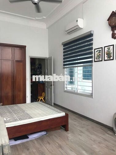 Cho thuê cửa hàng tầng 2 Mặt phố Trần Khát Chân
